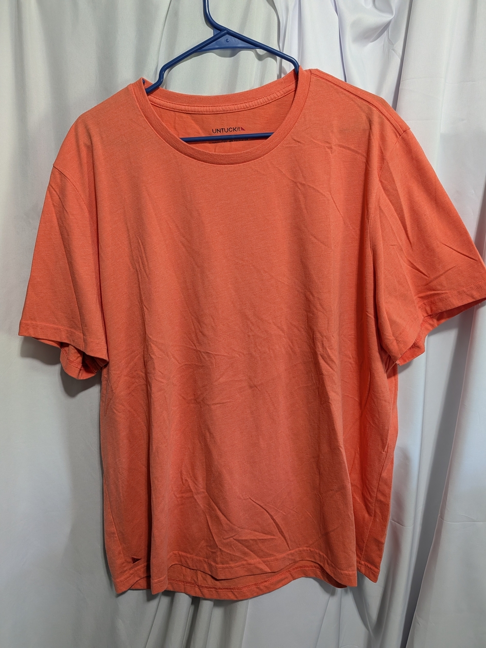 UNTUCKit Men’s Crew Neck T-Shirt in Coral